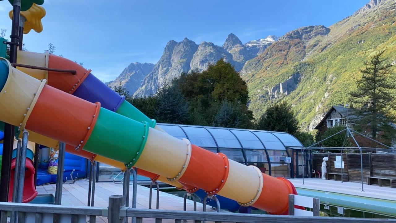 ホテル Camping Le Rochetaillee Grandes Sables エクステリア 写真
