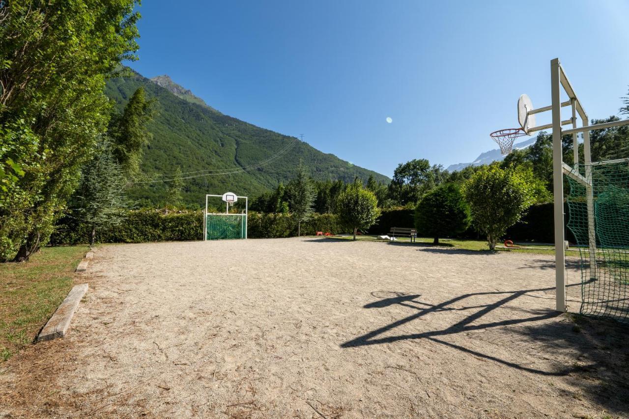 ホテル Camping Le Rochetaillee Grandes Sables エクステリア 写真