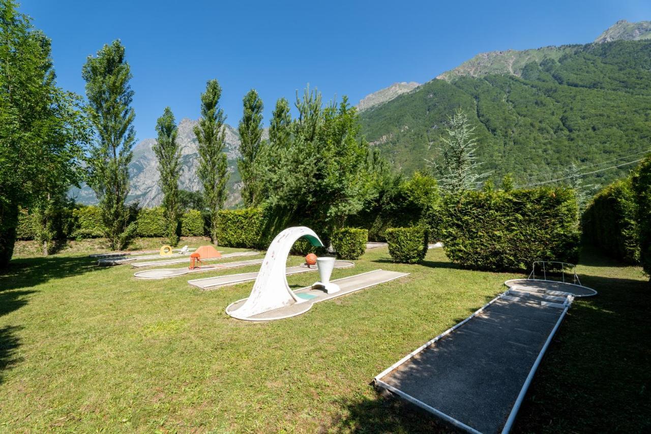 ホテル Camping Le Rochetaillee Grandes Sables エクステリア 写真