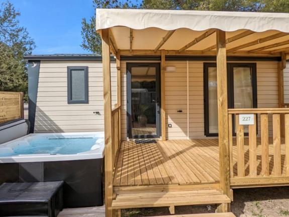 ホテル Camping Le Rochetaillee Grandes Sables エクステリア 写真